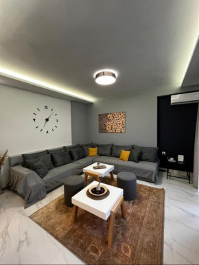 Urban Deluxe Apartment